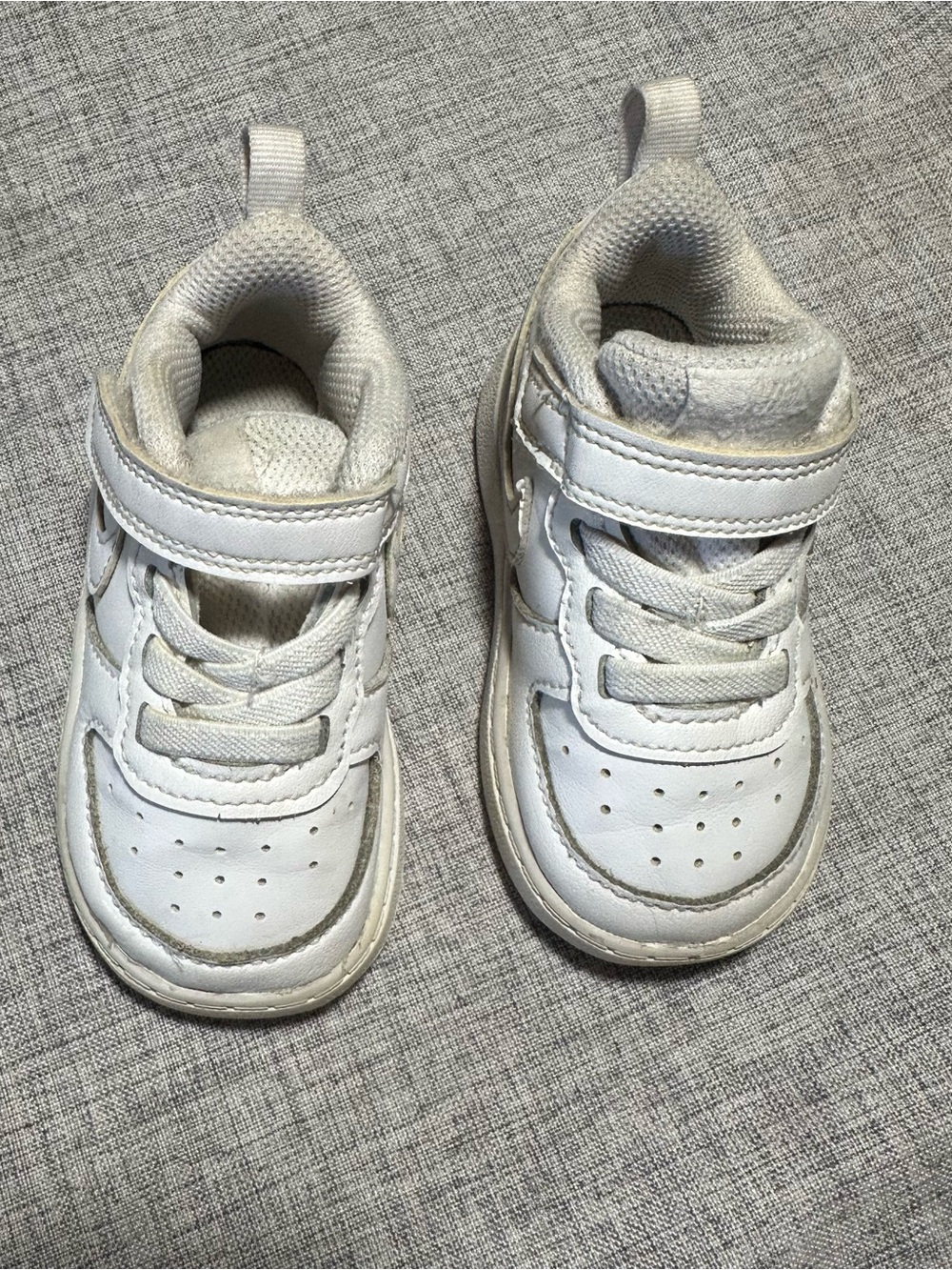 Nike Kids White Hook-and-Loop Sneakers